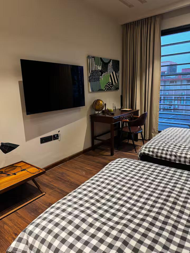 Stylish & Modern Luxury 4BR Apartment | Arjun Marg x Solis Nature