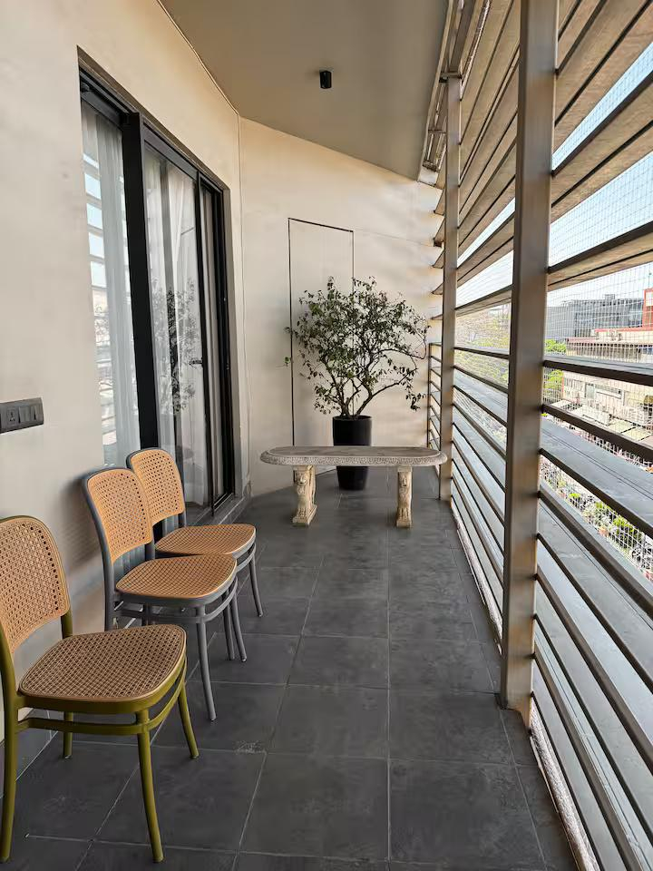 Stylish & Modern Luxury 4BR Apartment | Arjun Marg x Solis Nature