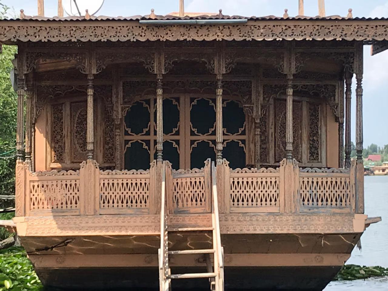 Canada Houseboats x Solis Nature