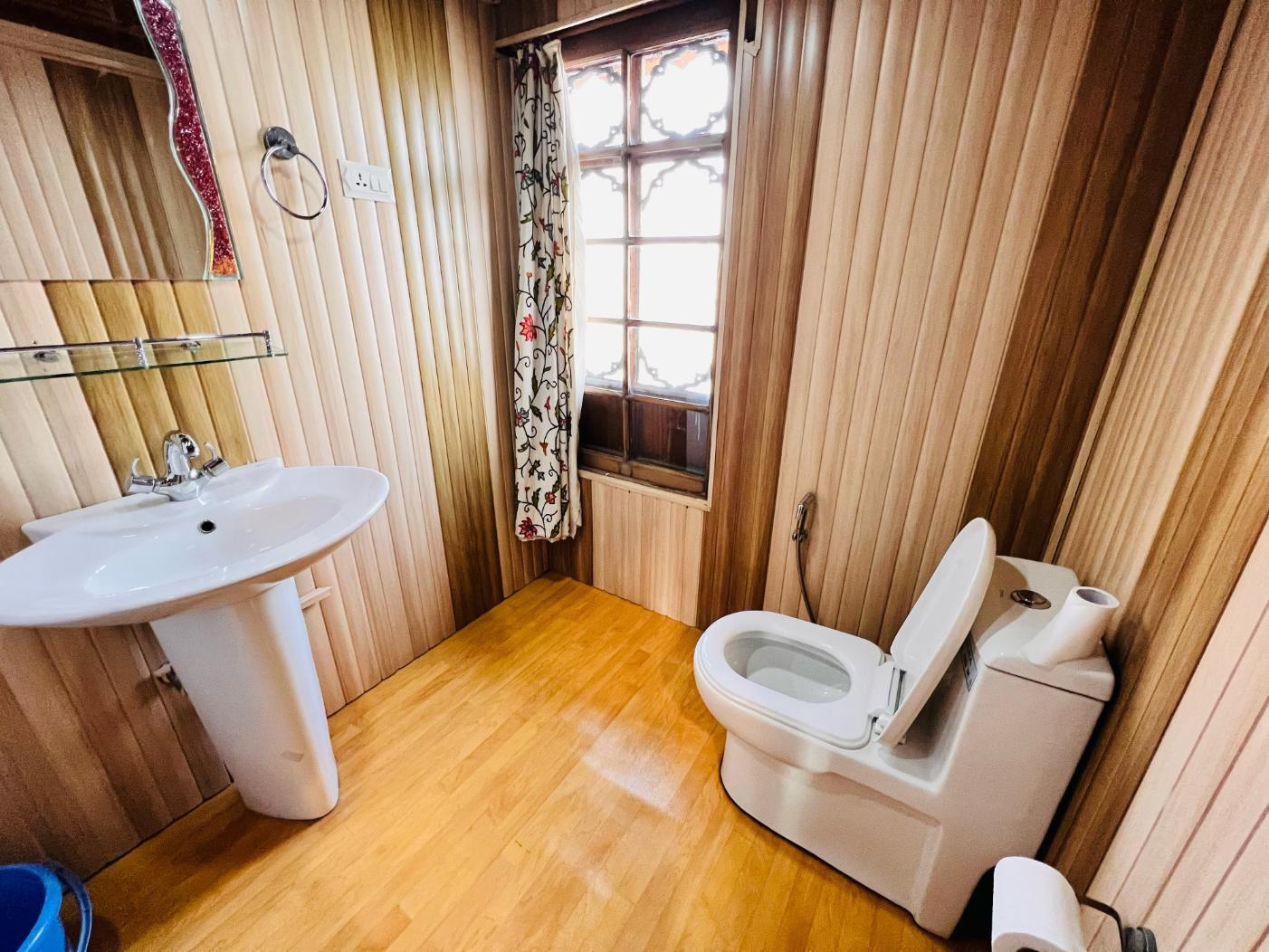 Canada Houseboats x Solis Nature