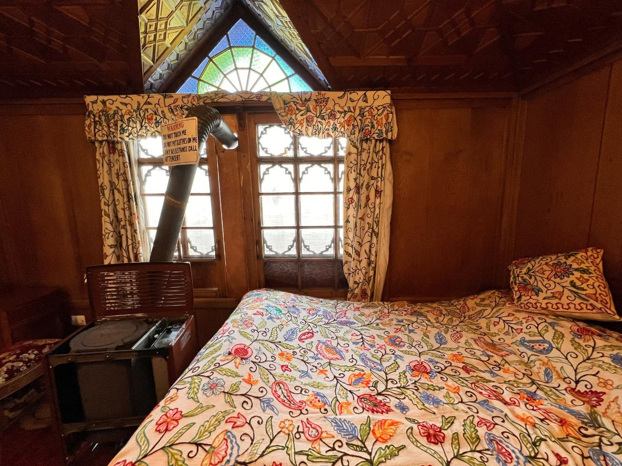 Canada Houseboats x Solis Nature