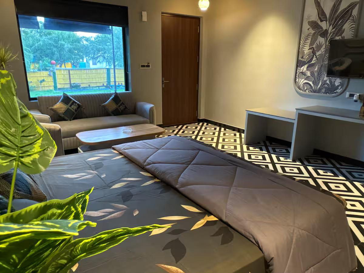 Grey House by*The Maharaja's Heaven x Solis Nature