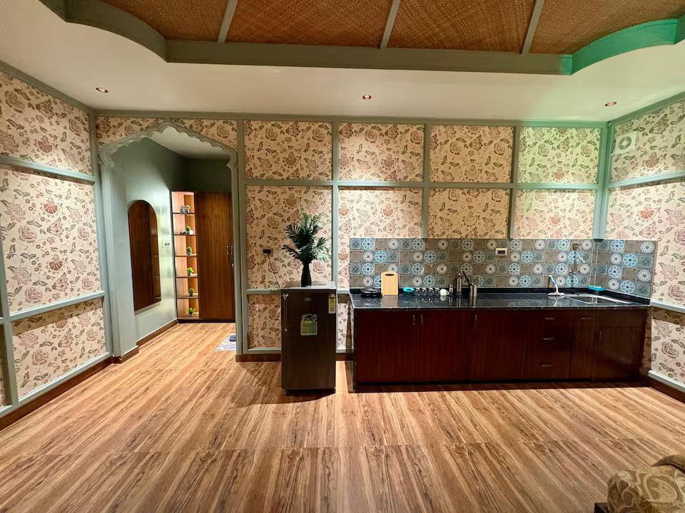 The Taj Cottage with Jacuzzi x Solis Nature