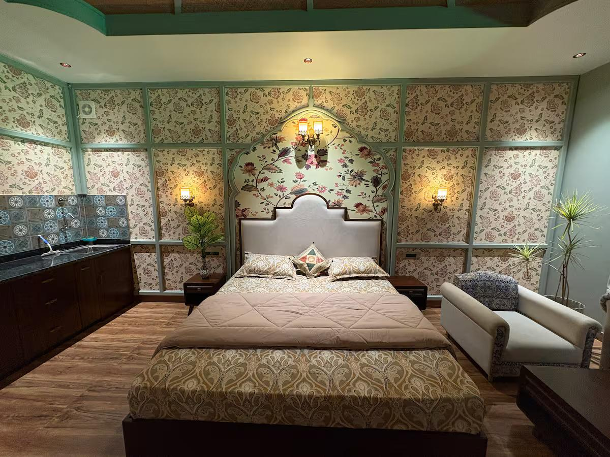 The Taj Cottage with Jacuzzi x Solis Nature