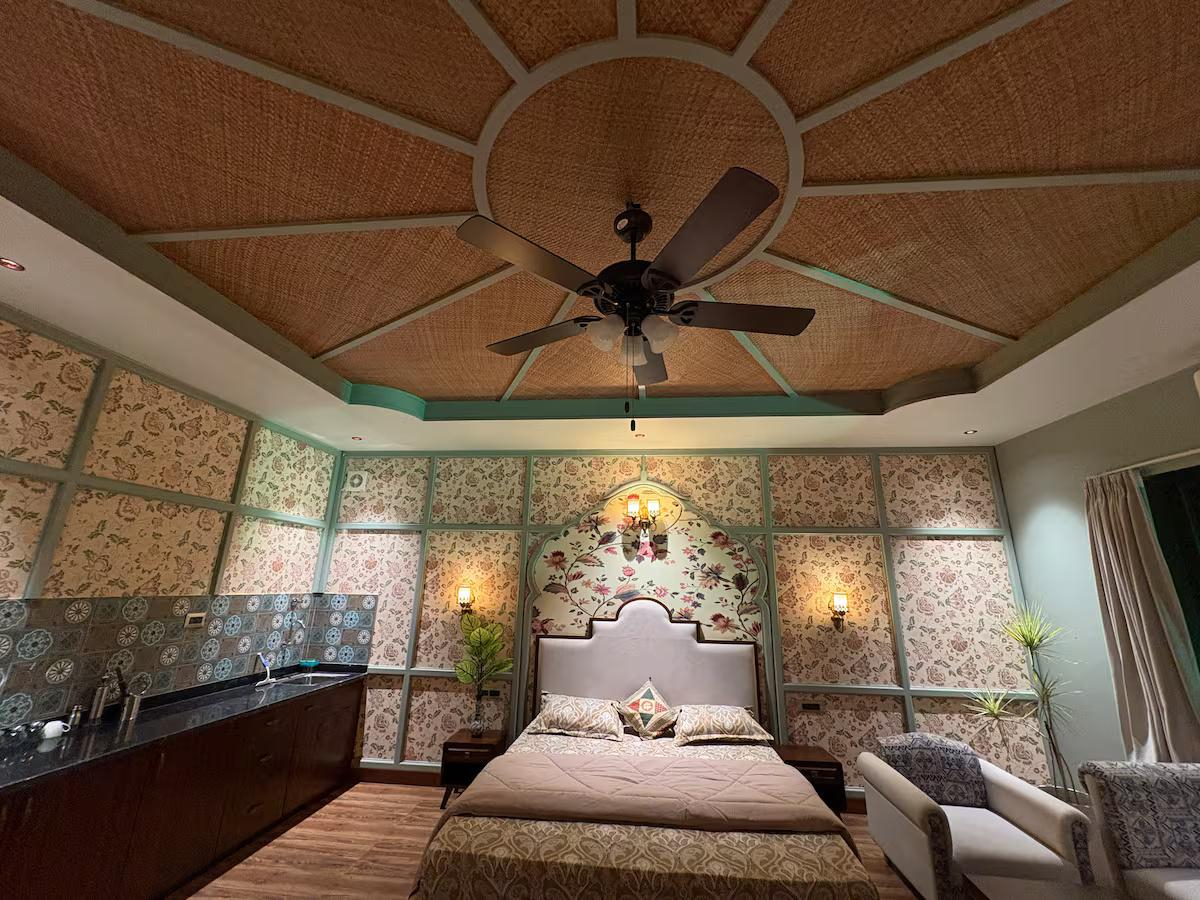 The Taj Cottage with Jacuzzi x Solis Nature