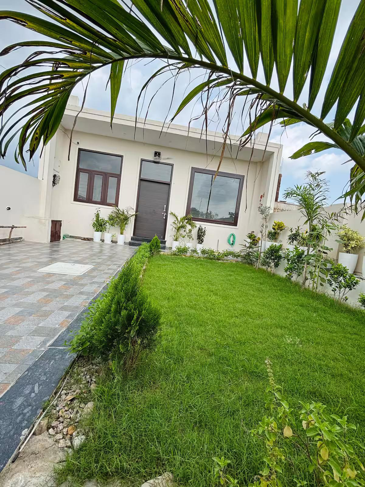 Peaceful Private Garden Villa : The Saanjh Escape x Solis Nature