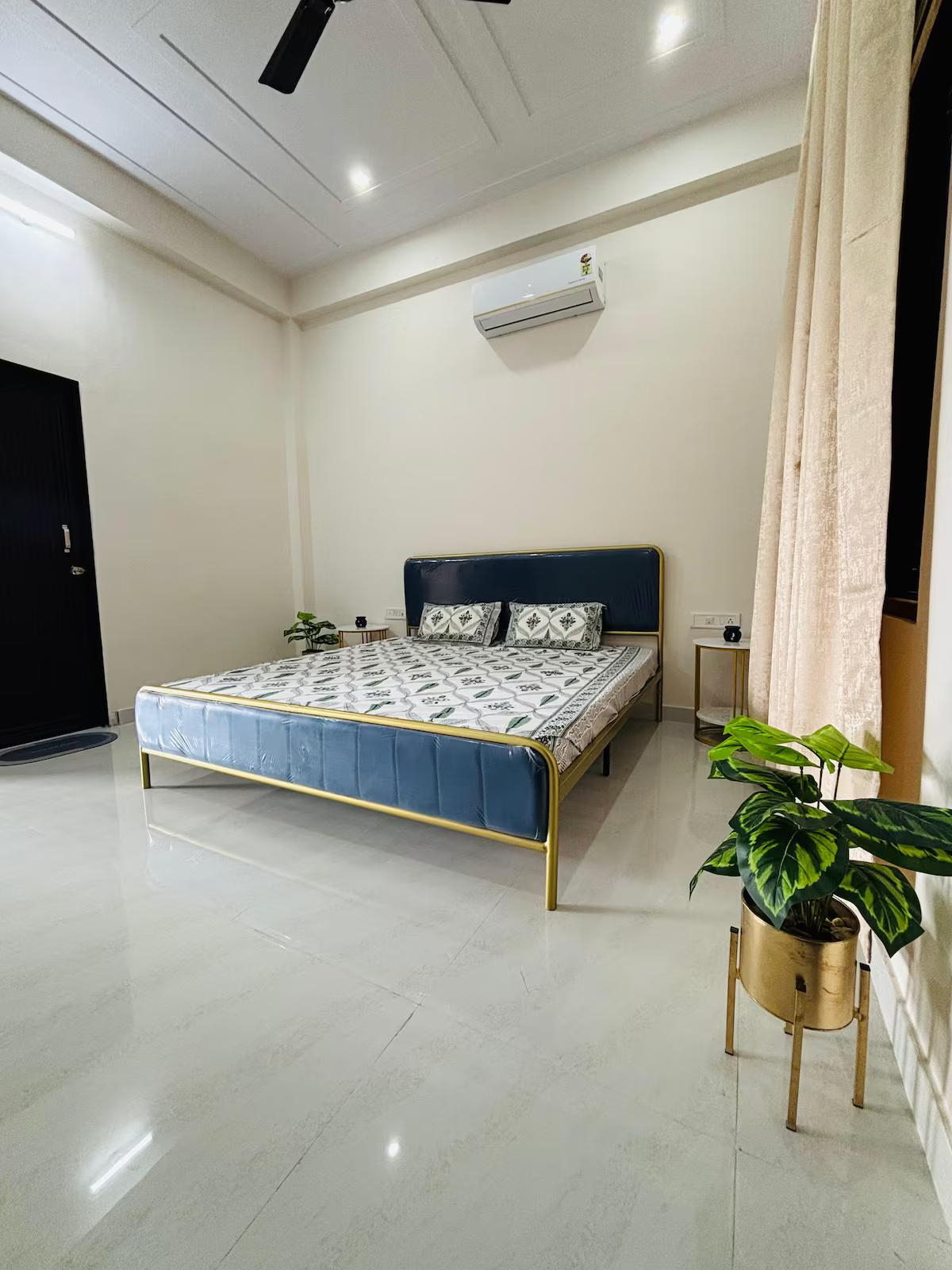 Peaceful Private Garden Villa : The Saanjh Escape x Solis Nature