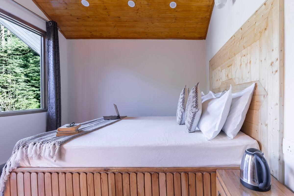 Scenic 3BR cottage, Manali Near waterfall x Solis Nature