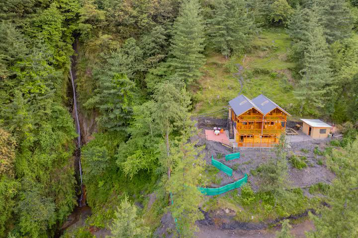 Spacious Waterfall Retreat for Families & Couples x Solis Nature