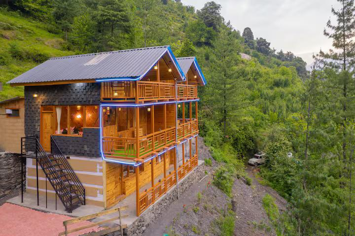 Spacious Waterfall Retreat for Families & Couples x Solis Nature