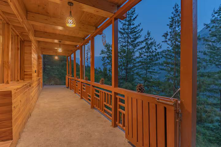 Spacious Waterfall Retreat for Families & Couples x Solis Nature