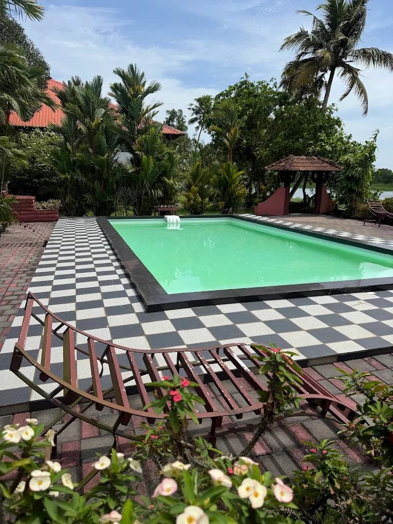 The Green Palace Health Resort x Solis Nature