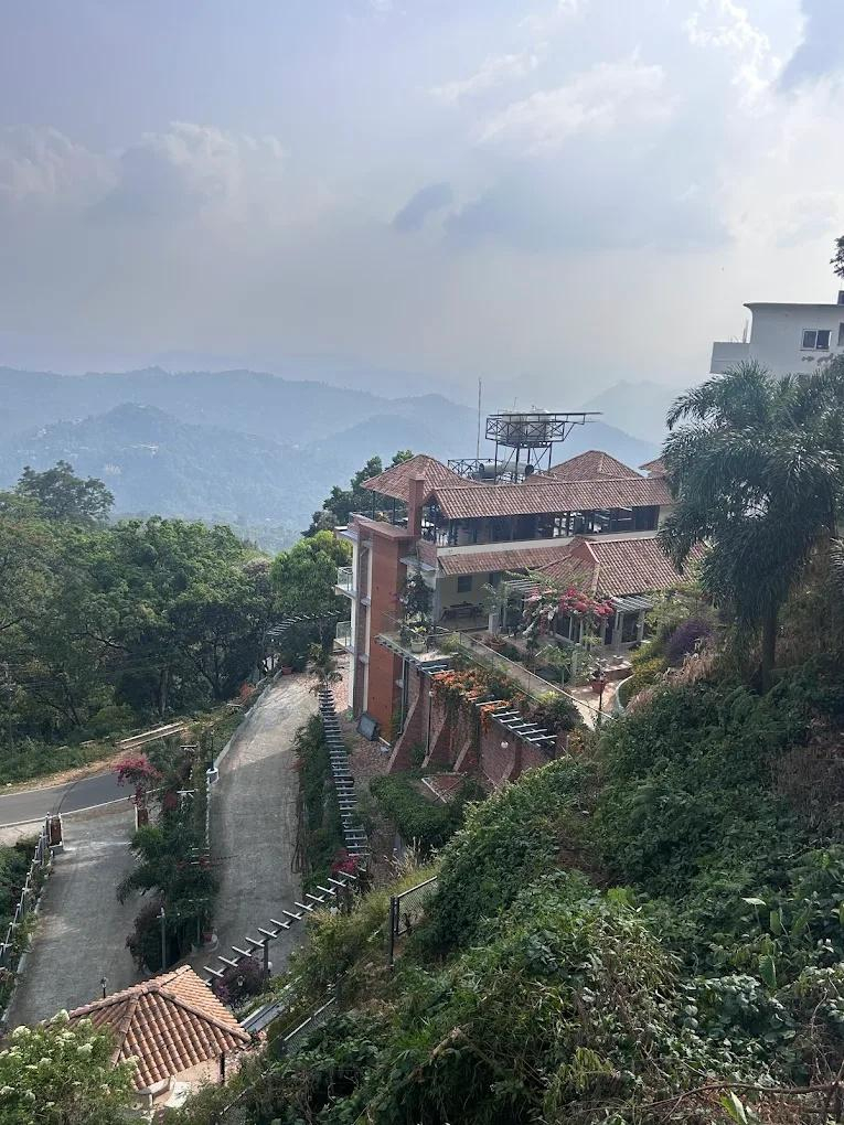 Mist Inn Resort x Solis Nature