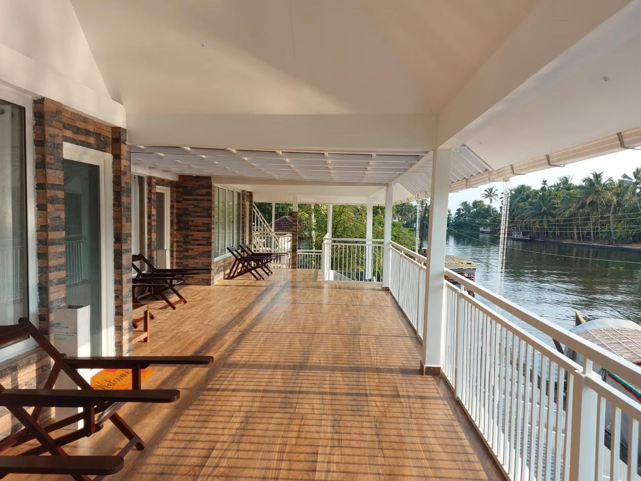 Evaans Casa Homestay x Solis Nature