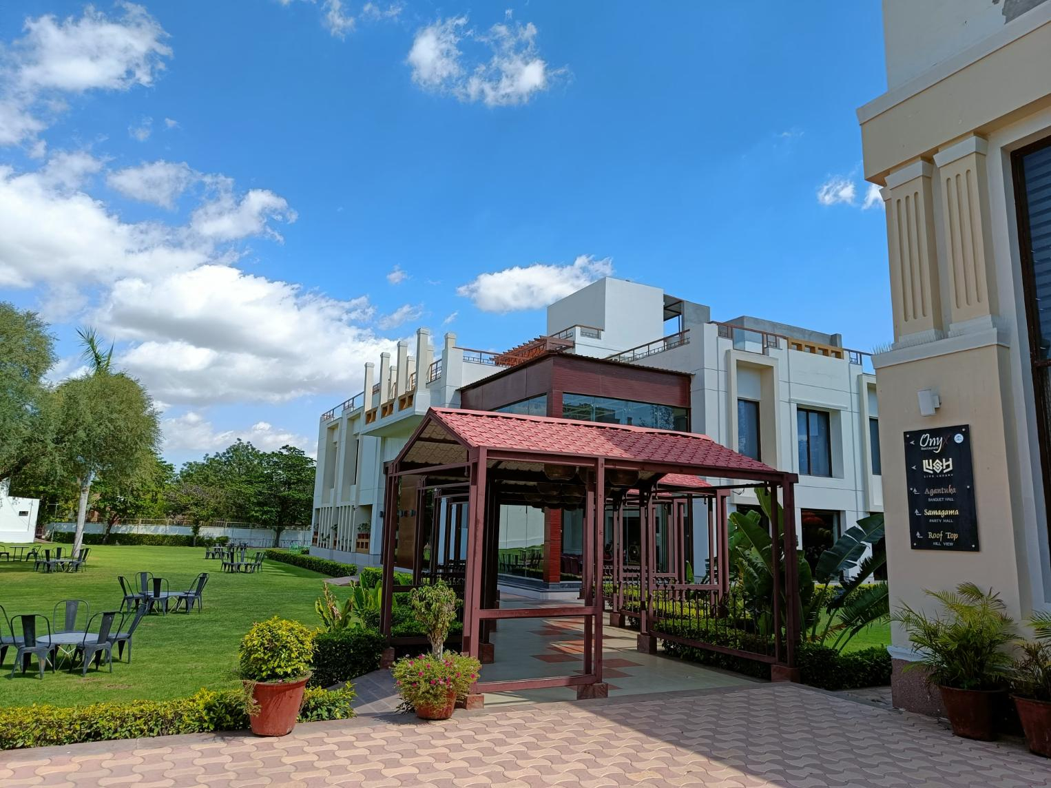 Lariya Resort x Solis Nature