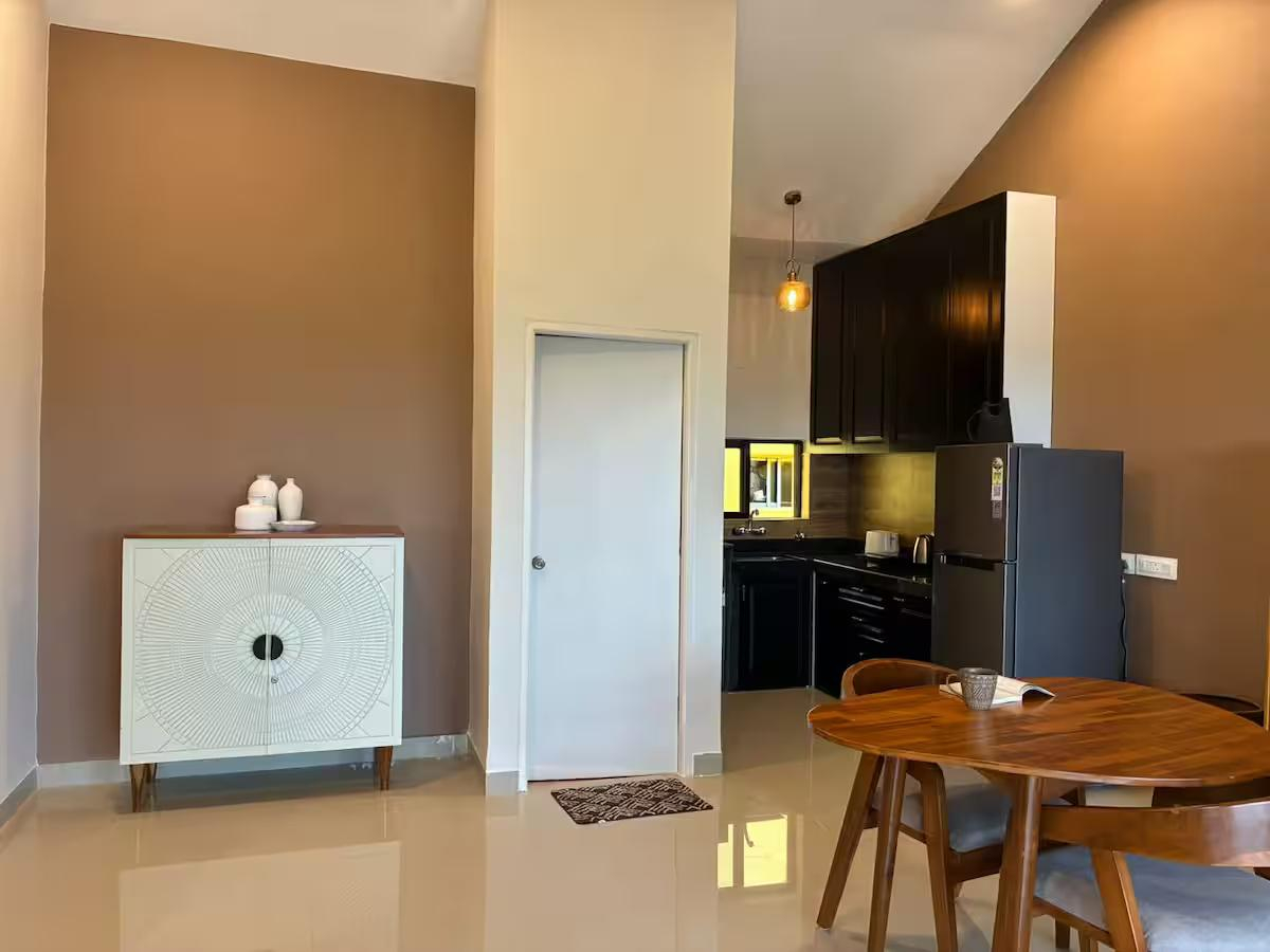 Masai (valley view) with pool x Solis Nature