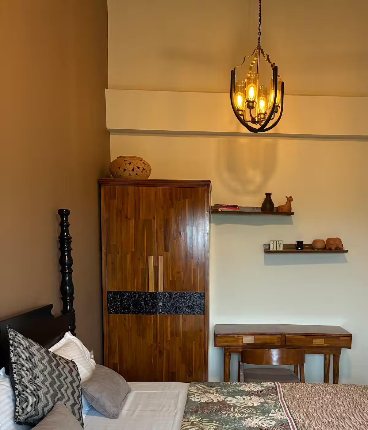 Masai (valley view) with pool x Solis Nature