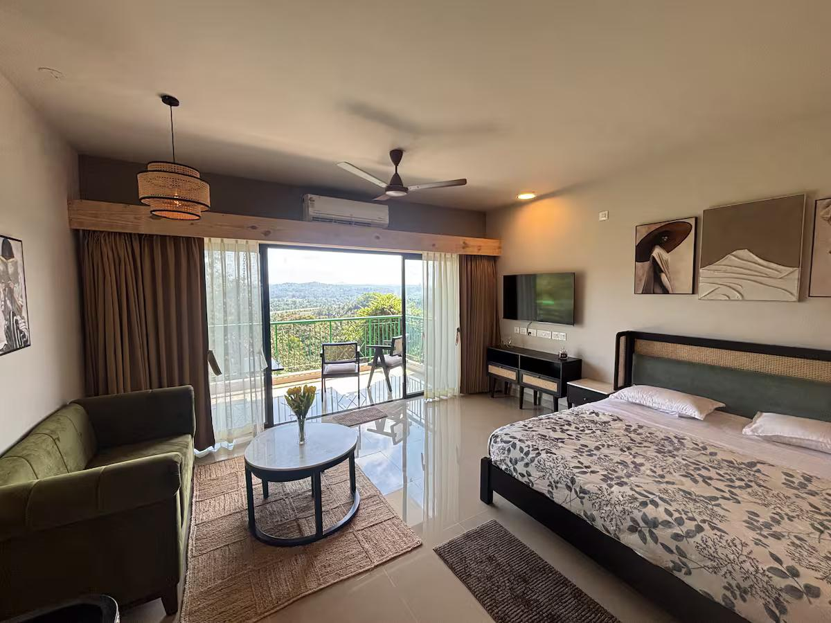 Raahat (valley view) with pool x Solis Nature