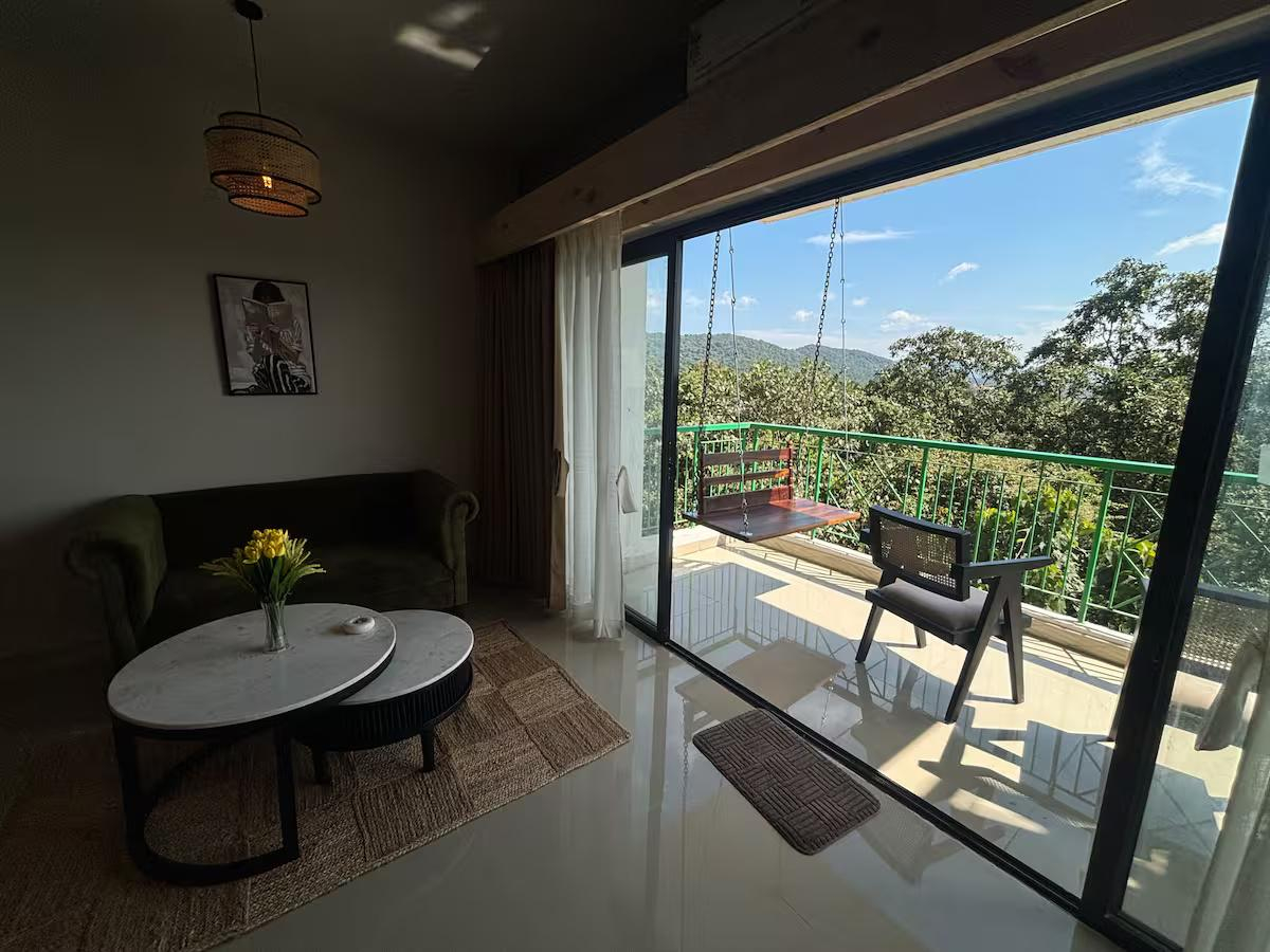 Raahat (valley view) with pool x Solis Nature