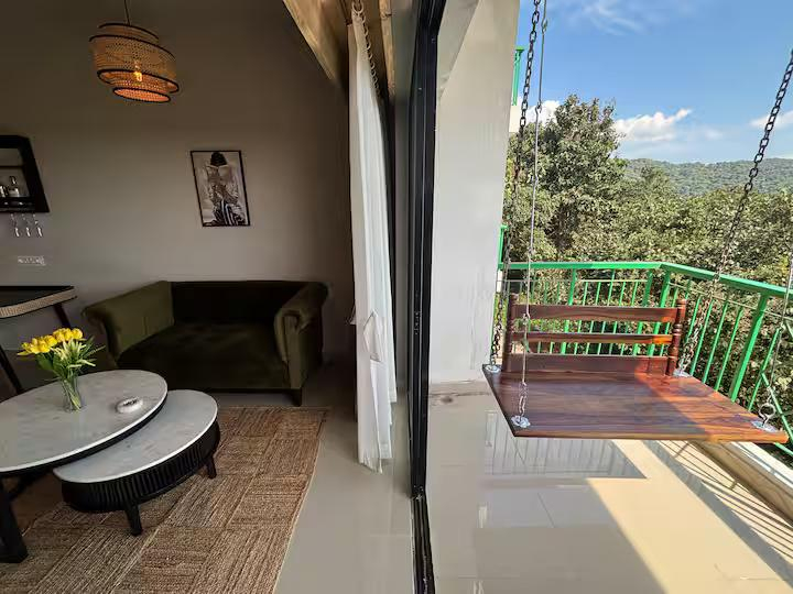 Raahat (valley view) with pool x Solis Nature