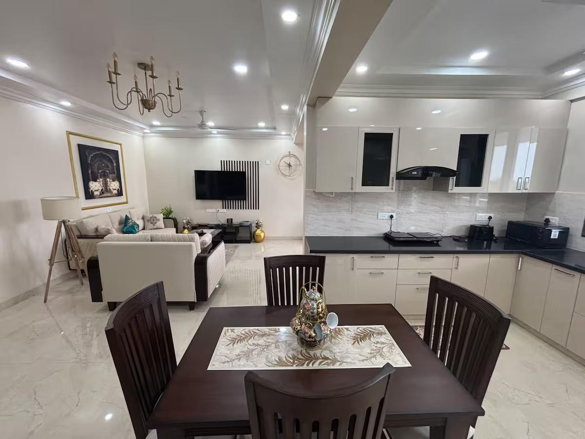 Goldstone - Kudrat's Nilaya x Solis Nature