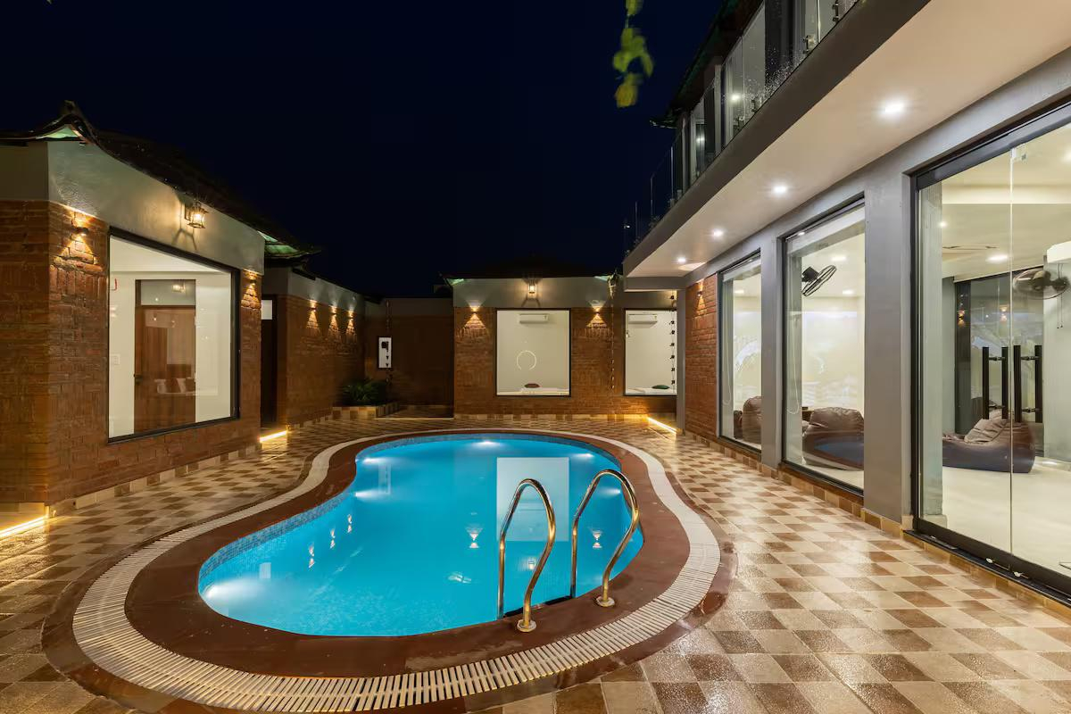 Tarshal Outhouse x Solis Nature