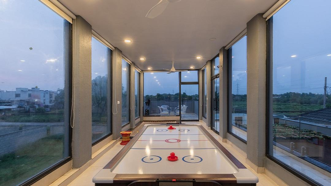 Tarshal Outhouse x Solis Nature