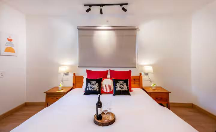 Cosy Cottage with 5 Star Views | Near Mukteshwar x Solis Nature