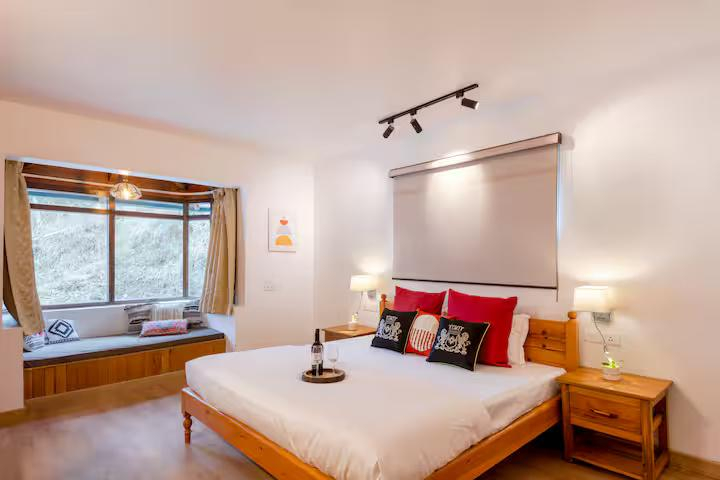 Cosy Cottage with 5 Star Views | Near Mukteshwar x Solis Nature