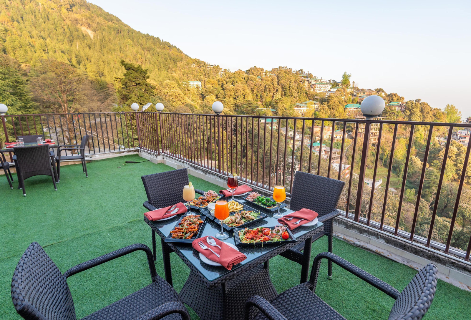 DLS Hotel Shiva Sanctuary and Spa x Solis Nature