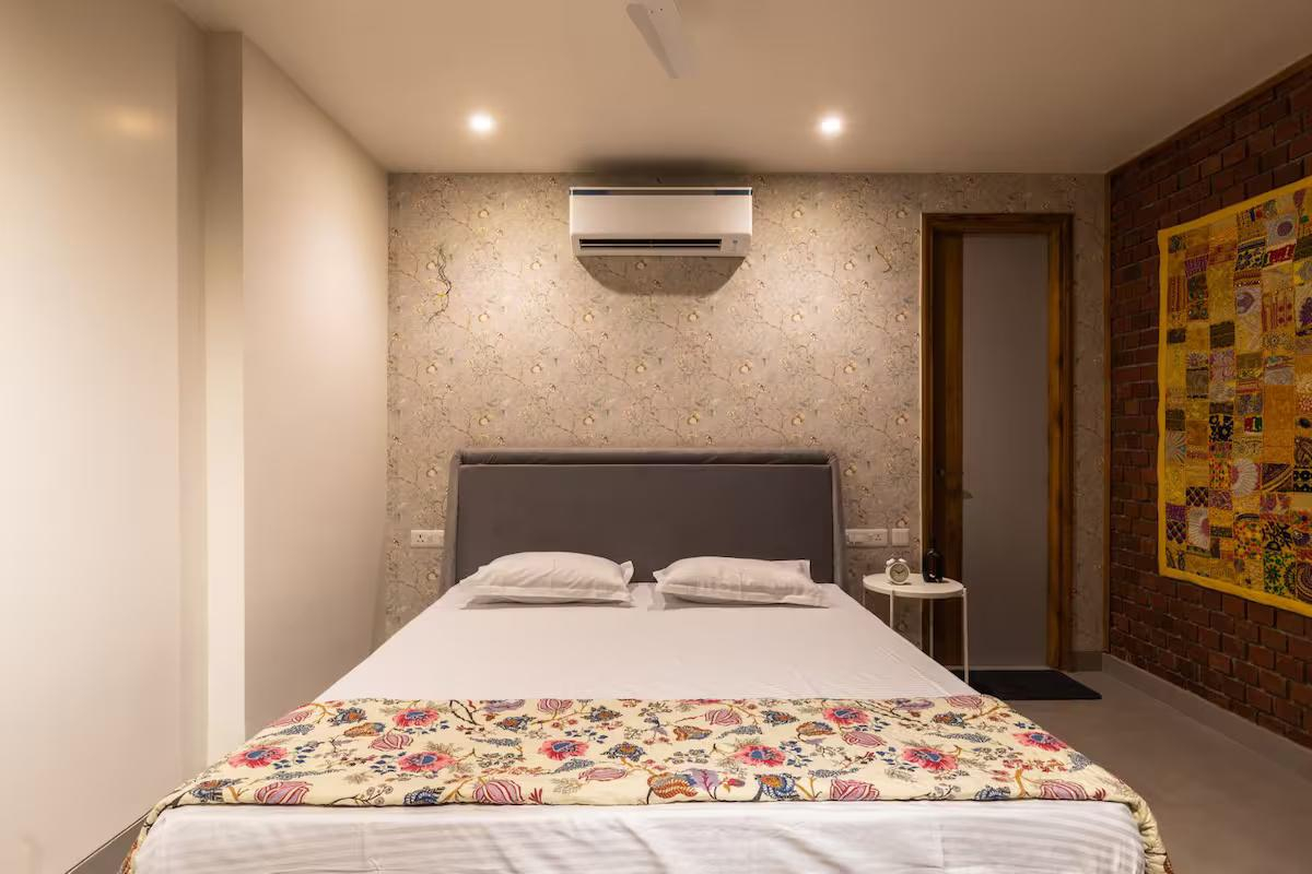 Lovely garden view private bedroom- Saur homestay x Solis Nature