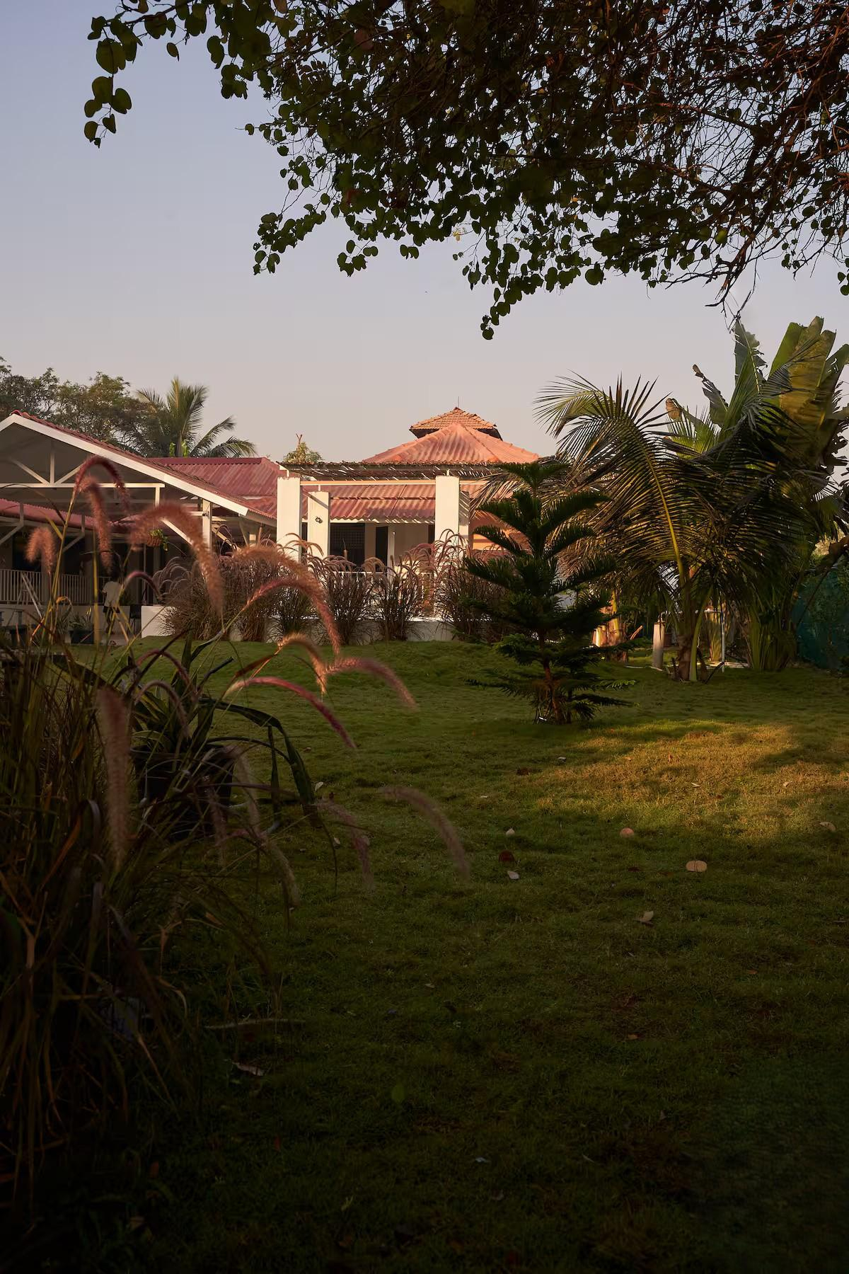 6bhk Villa Besides Beach Alibagh x Solis Nature