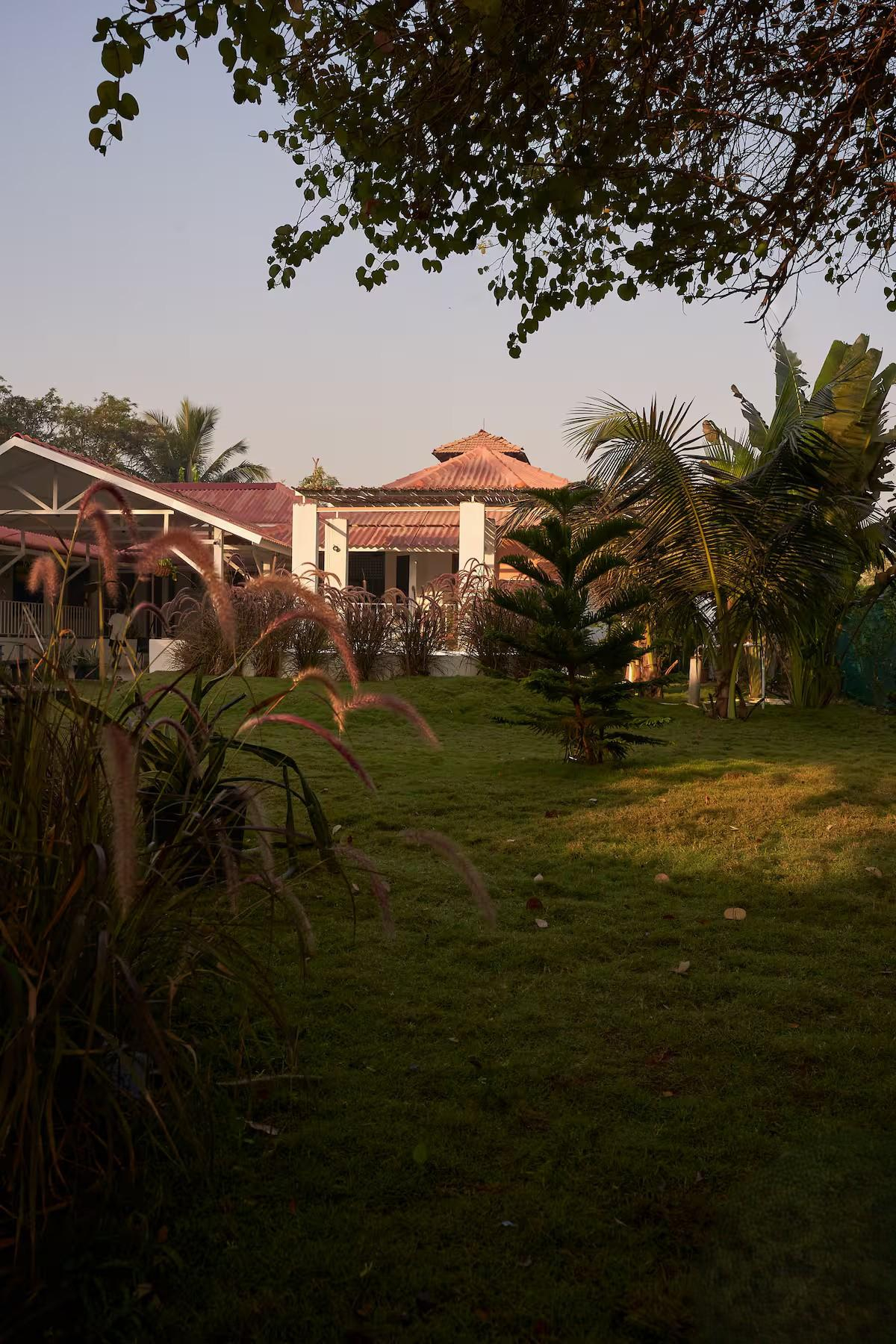 6bhk Villa Besides Beach Alibagh x Solis Nature