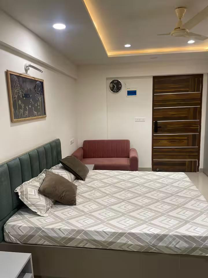 Cozy Studios In Jagatpura x Solis Nature