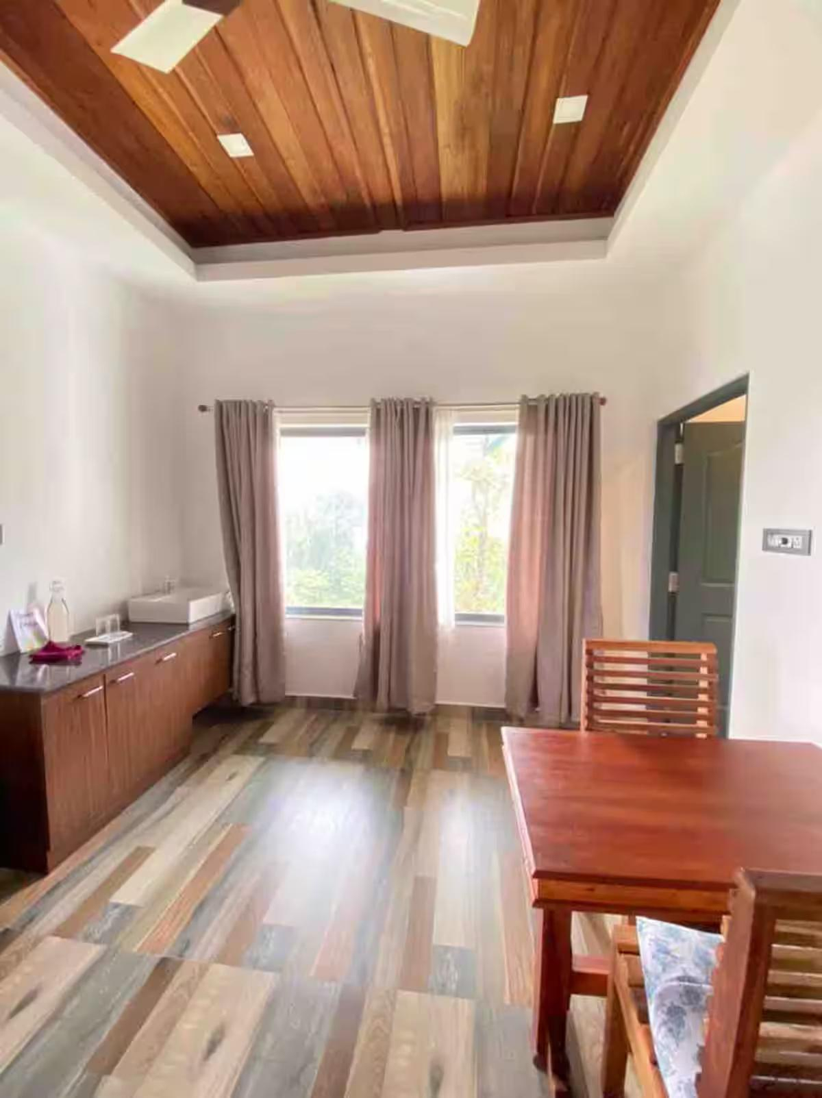 Mannoor Farms Mountain View Stays x Solis Nature