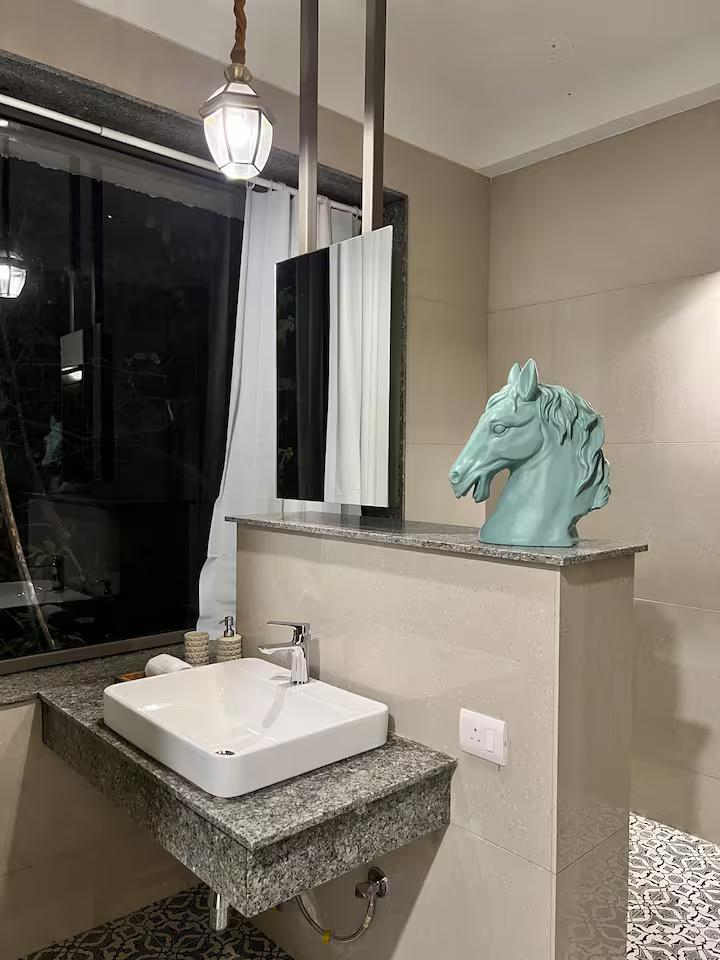 IvyBridge - Pool, Jacuzzi , Gym, Nature (NCR) x Solis Nature