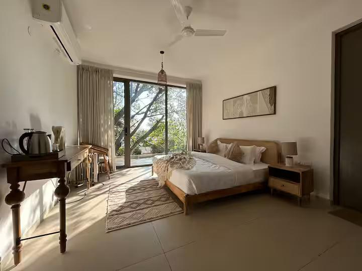 IvyBridge - Pool, Jacuzzi , Gym, Nature (NCR) x Solis Nature