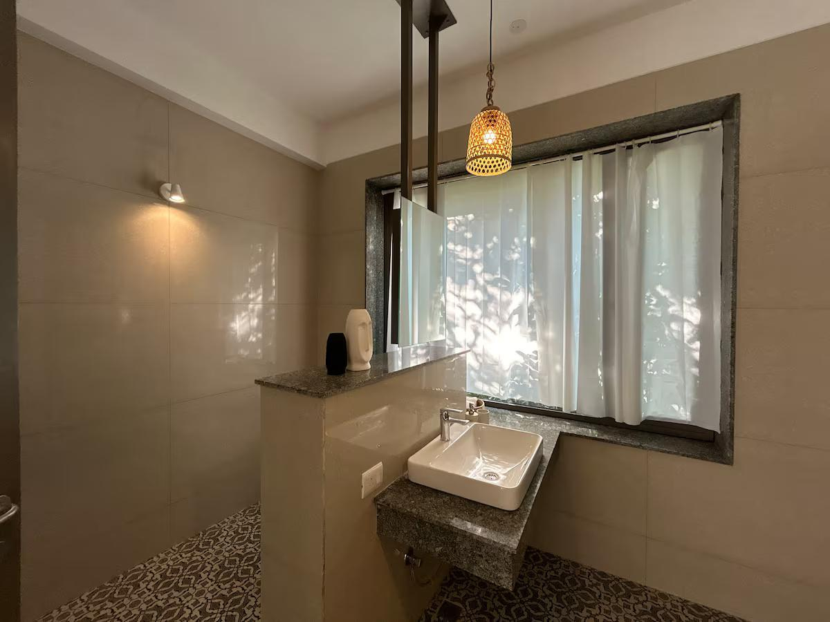 IvyBridge - Pool, Jacuzzi , Gym, Nature (NCR) x Solis Nature