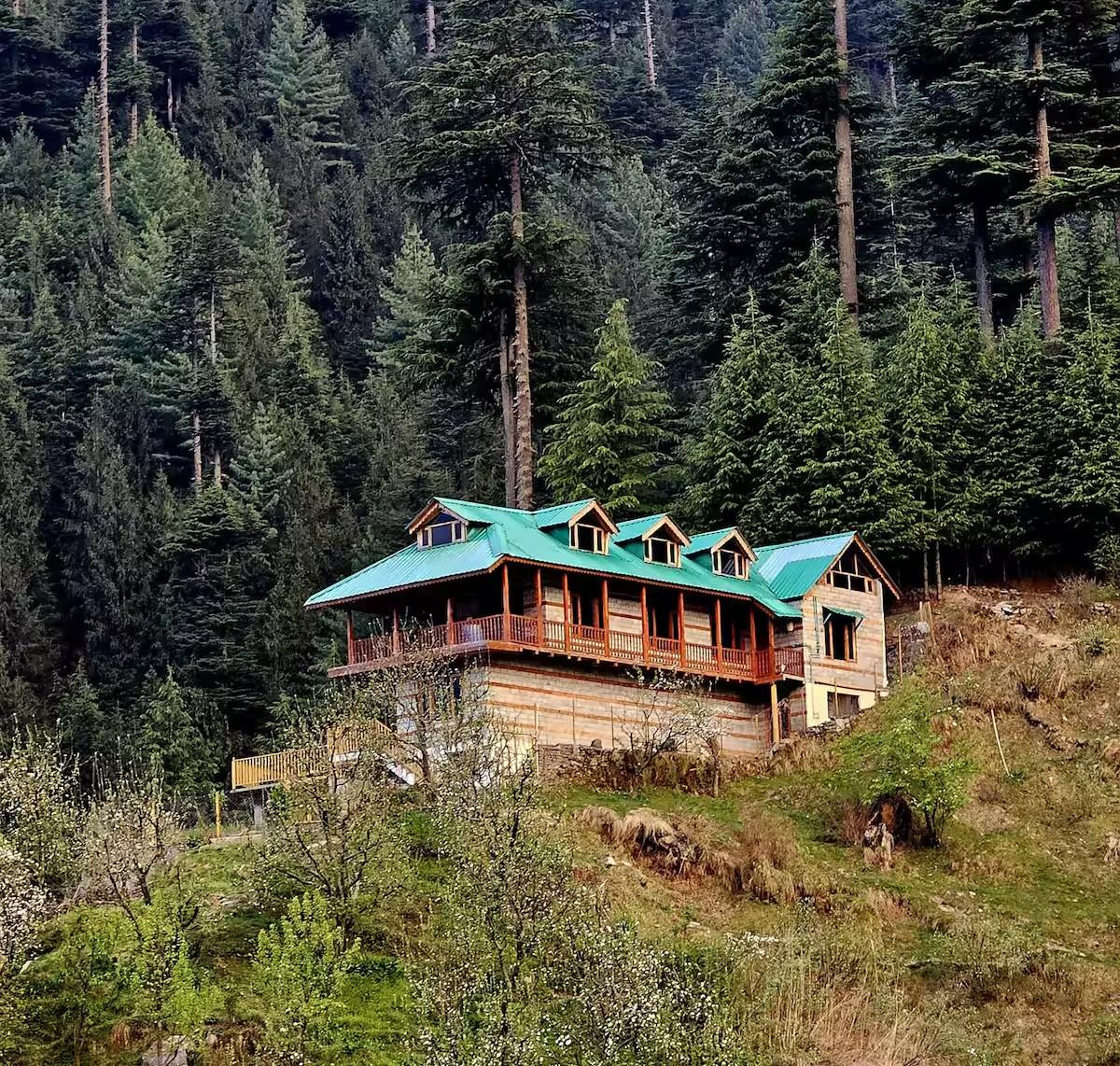 Khwabgaah Manali | The Pine Nook Rooms x Solis Nature