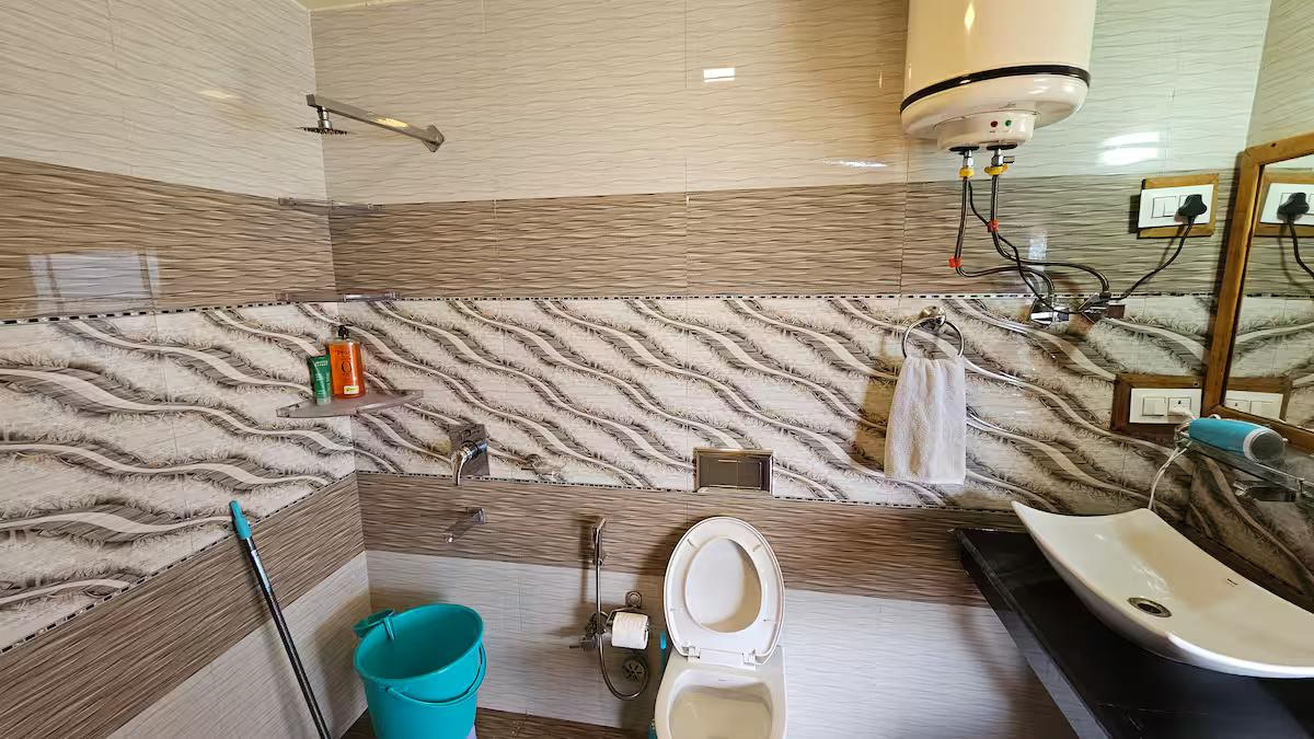 Khwabgaah Manali | The Pine Nook Rooms x Solis Nature