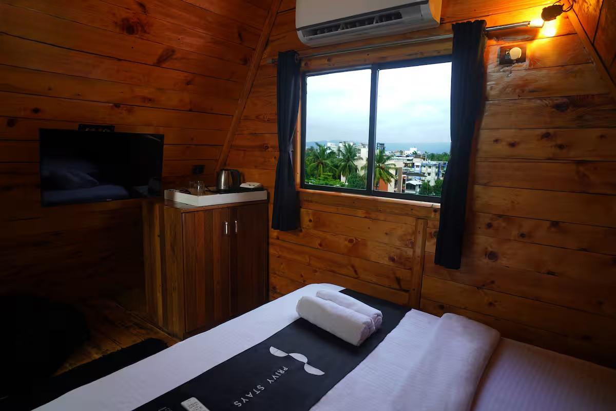 Ricky's Rooftop Pvt Suite, Alibag x Solis Nature