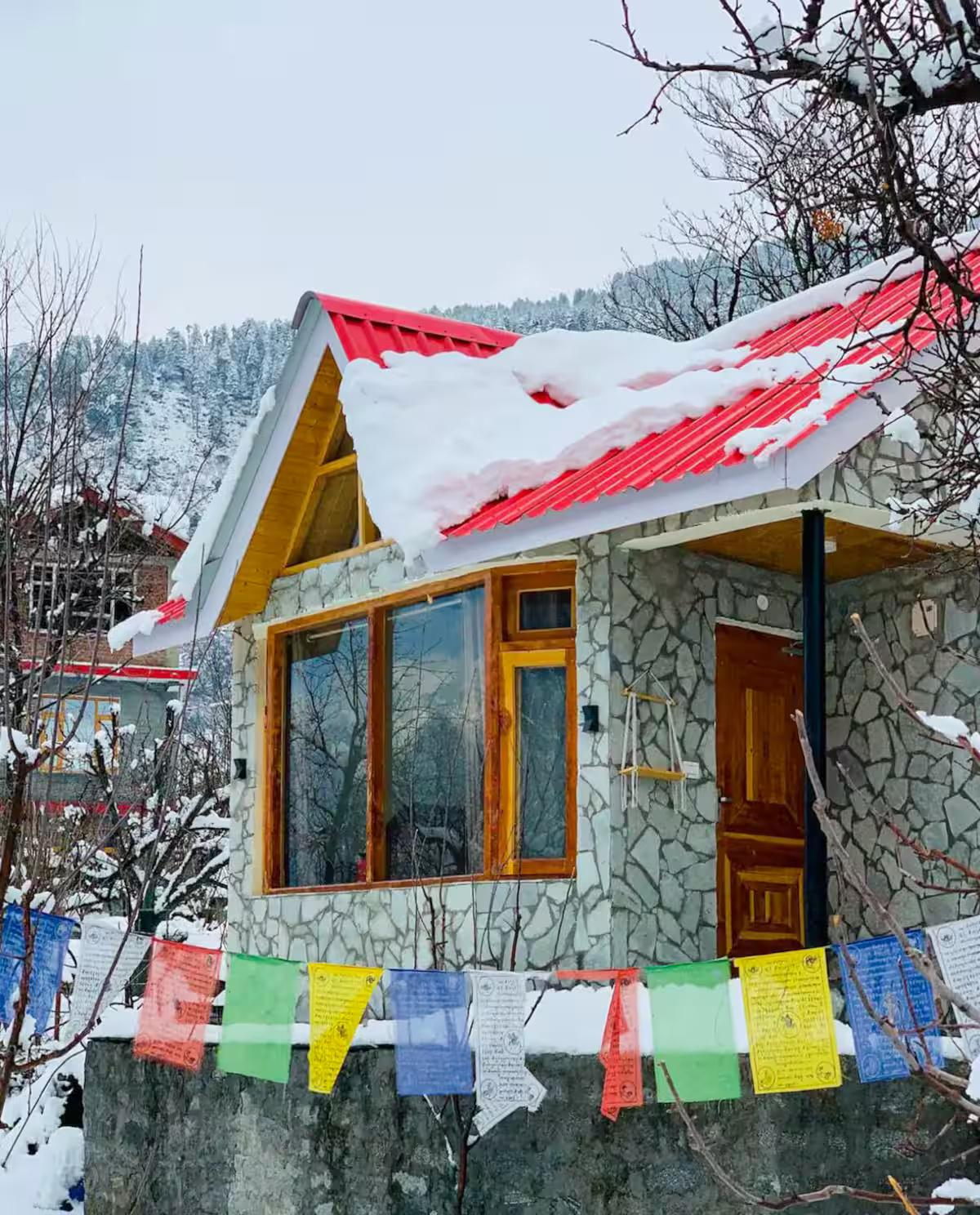 Kahaani | Luxury Wooden Chalet1 in Manali x Solis Nature
