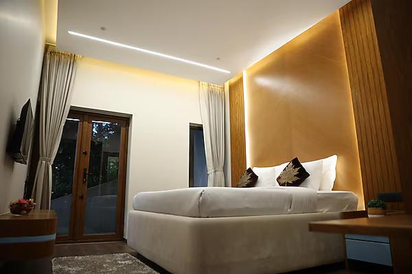 Hills and Heart Luxury stay x Solis Nature