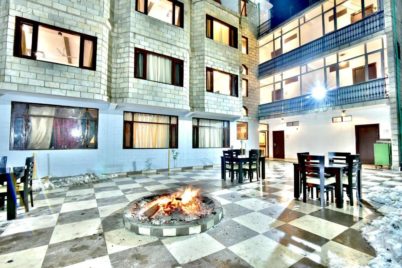 DLS Kapoor Resort x Solis Nature