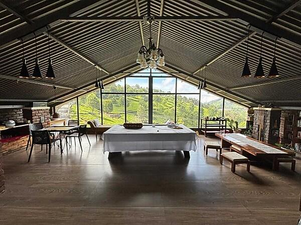 Moonlight Chillers By LexStays | Deluxe Double Room x Solis Nature