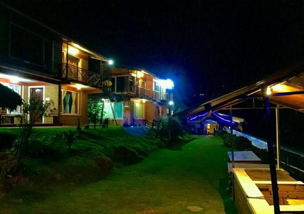 De Rock Jungle Living Resort - Cliff View Room x Solis Nature