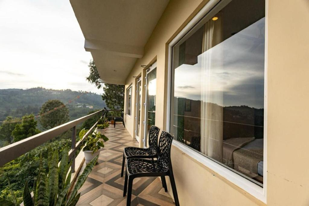 Moonlight Chillers By LexStays | Suite Room x Solis Nature