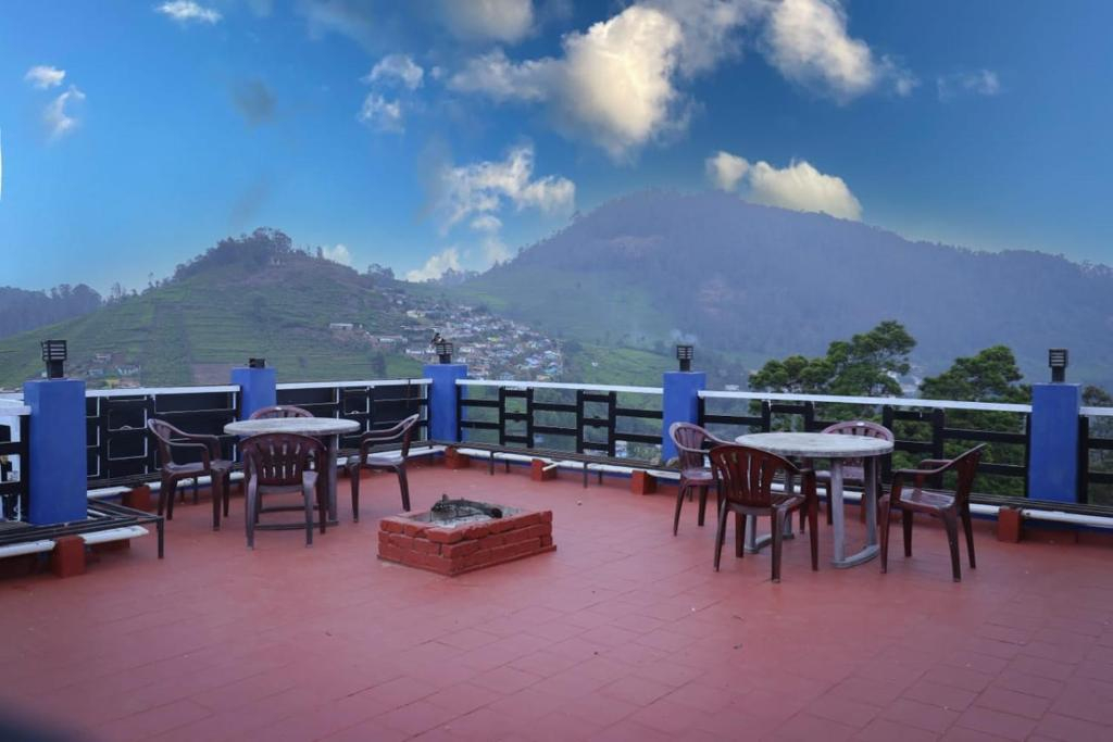 Cloud Nine Kothagiri By Lexstays x Solis Nature