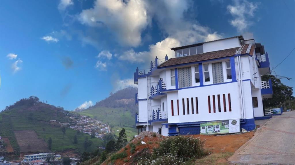 Cloud Nine Kothagiri By Lexstays x Solis Nature