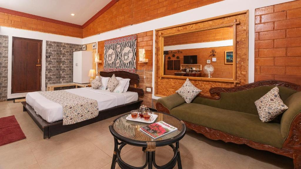 Rainforest Room - by De Rock Jungle Living Resort x Solis Nature